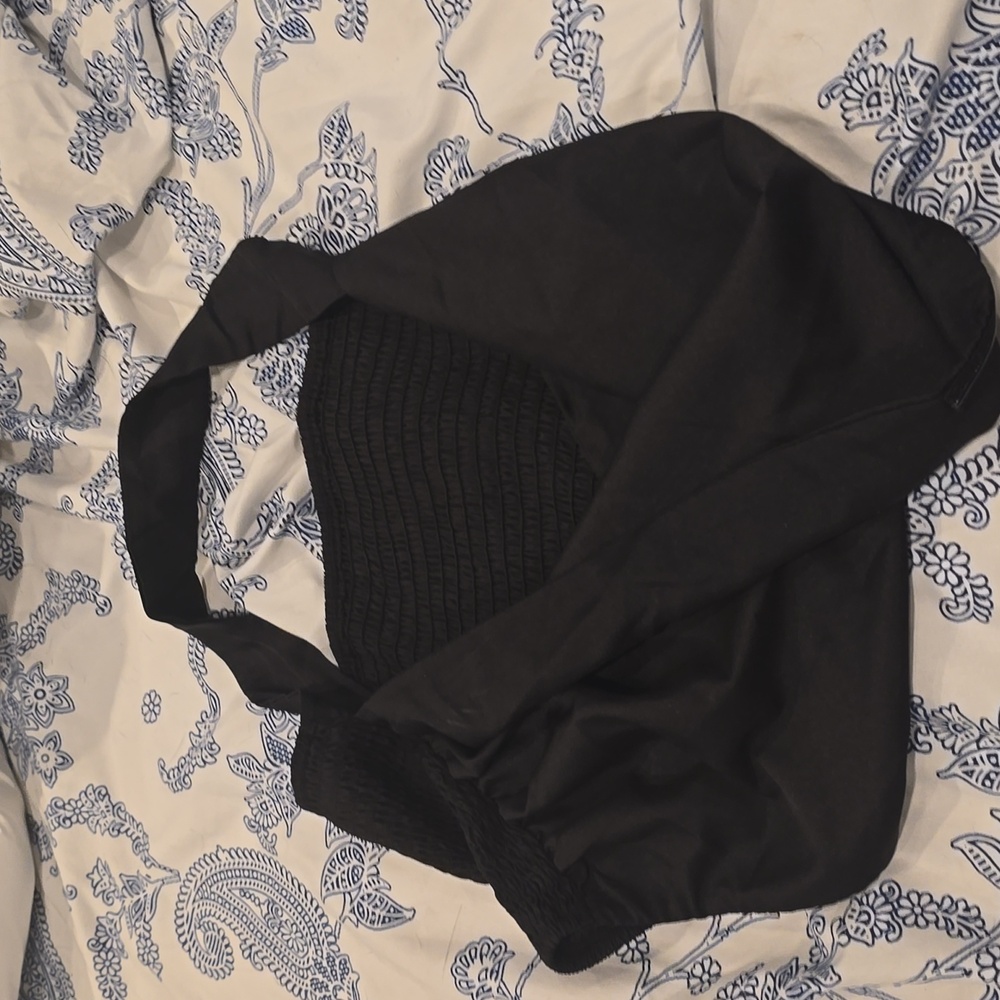 Nwot amazon crop twist front top